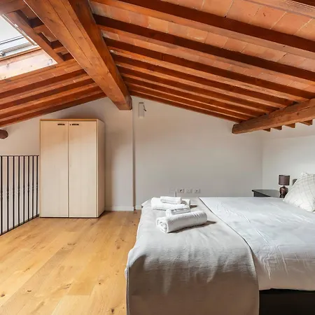Elite - Casa Moderna Con Cortile E Parcheggio Gratuito Vakantiehuis