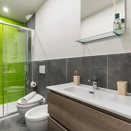 Elite - Casa Moderna Con Cortile E Parcheggio Gratuito Vakantiehuis *